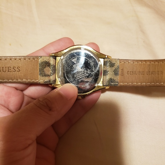 Watch - Picture 3 of 3